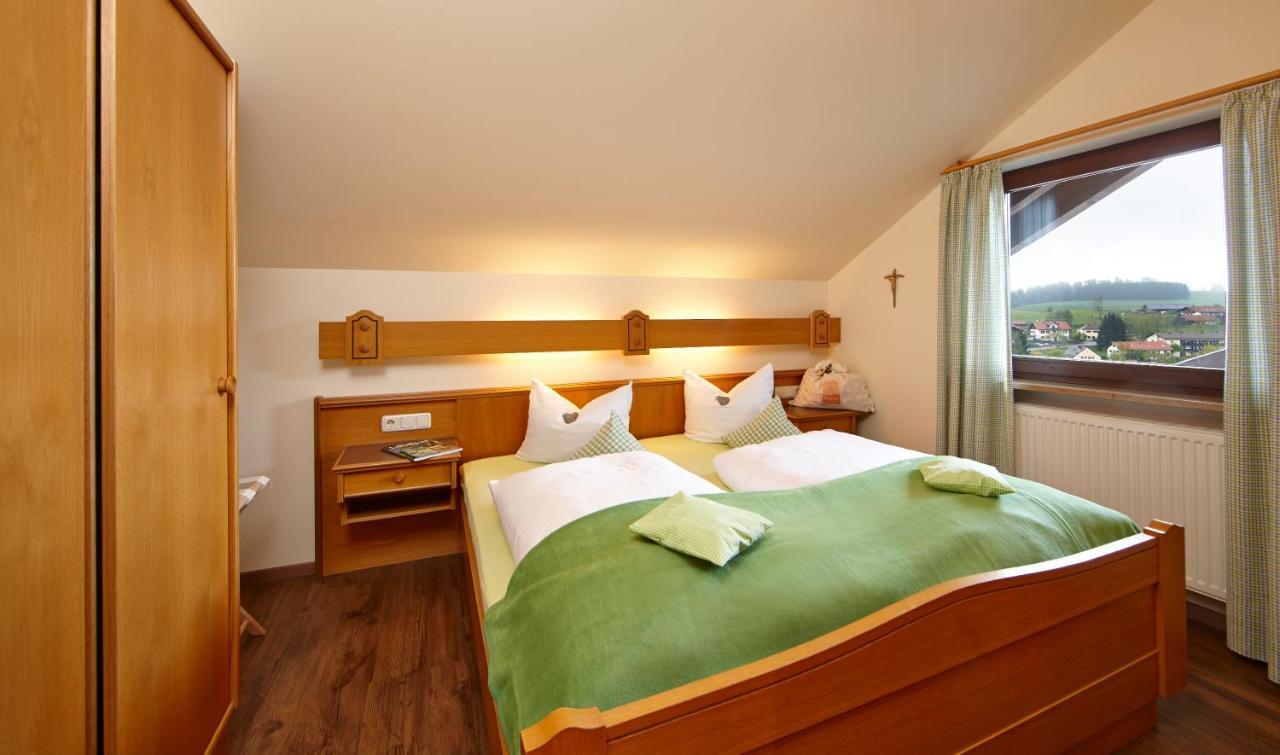 Gaestehaus Alpina Bad Kohlgrub Esterno foto